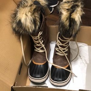 Sorel waterproof snow boots